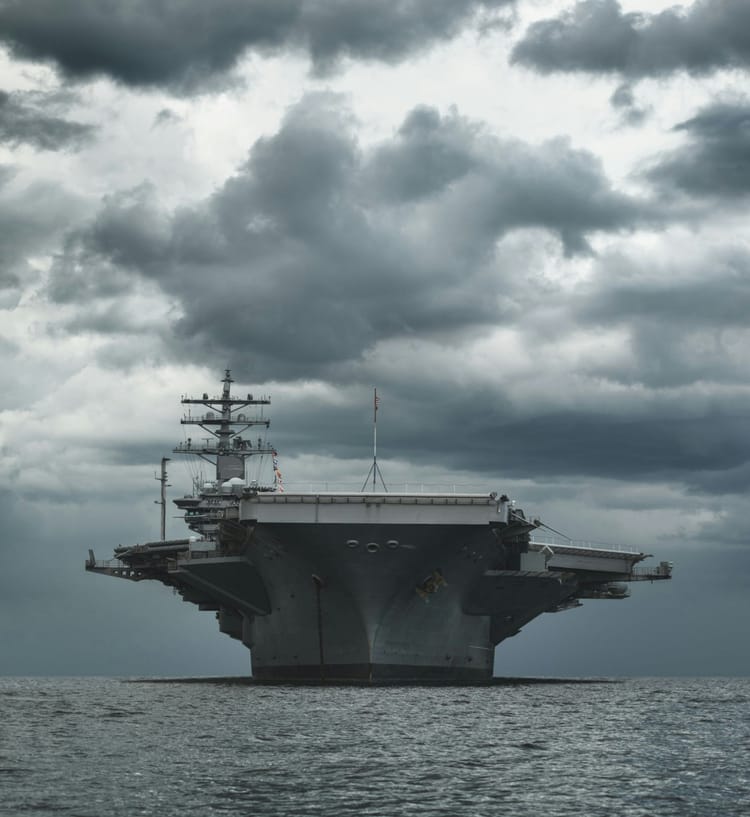 El Incidente Nimitz 2004: Cuando Pilotos de Caza F-18 Se Toparon con lo Inexplicable