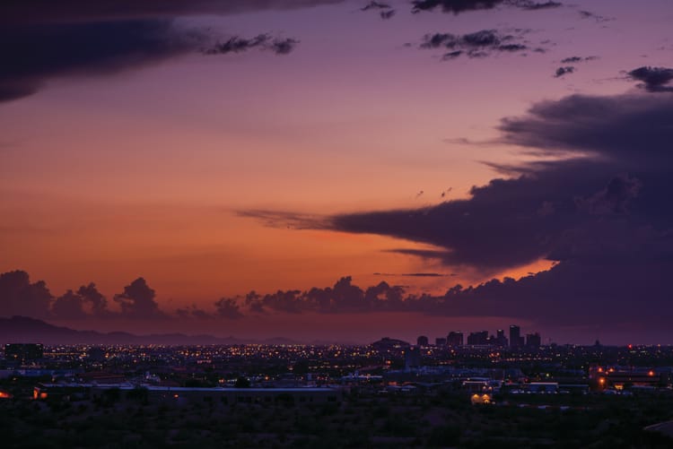 Phoenix Lights 1997: La Noche Cuando Arizona Vio lo Inexplicable